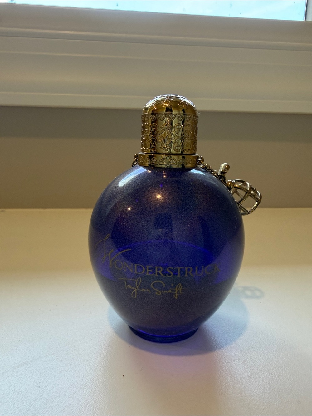 Taylor Swift Wonderstruck Fragrance Bottle